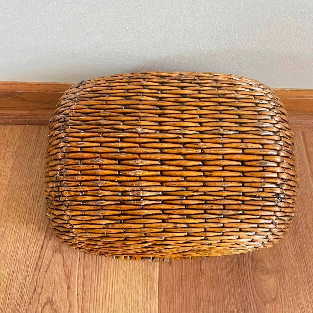 VTG Woven Rattan Gathering Basket Brown Wood Handles Boho Rustic Primitive Decor